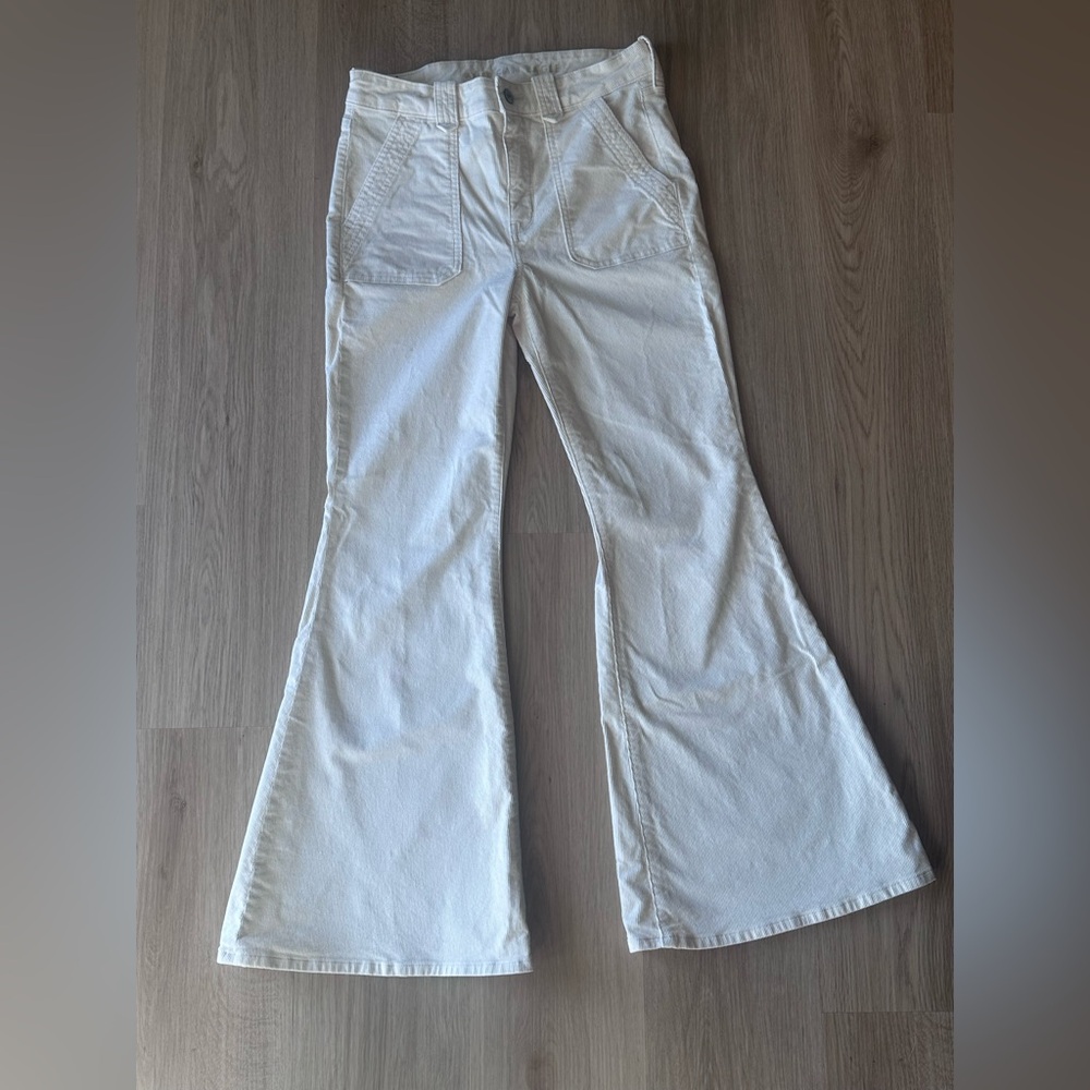 American Eagle Festival Flares Cream Corduroy - Picture 3 of 6